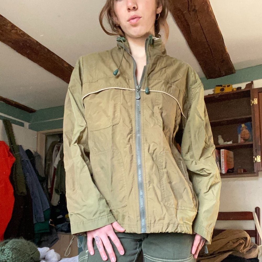 VITAL ZONE NYLON SHELL JACKET